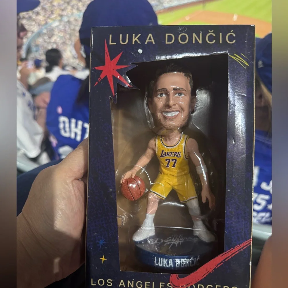 Los Angeles Lakers Yellow Basketball Player Bobblehead Luka Doncic